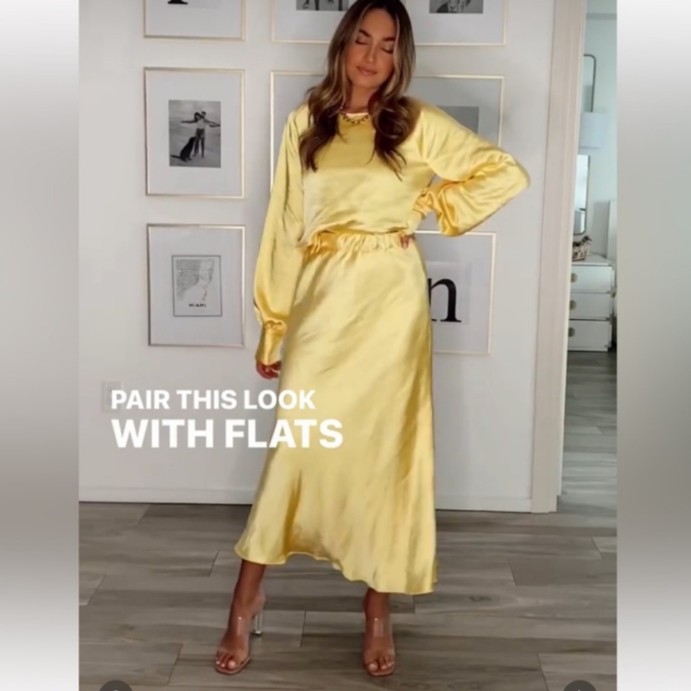 NWT Vici x Gina yellow satin blouse size S